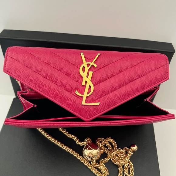 Yves Saint Laurent Fuchsia Quilted Clutch with Gold Chain - Picture 7 of 10